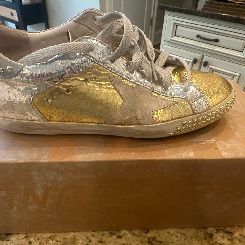 Golden Goose Deluxe Brand Super Stars. Unicorns🦄